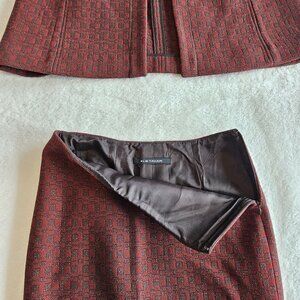 Tahari ensemble Jacket and skirt